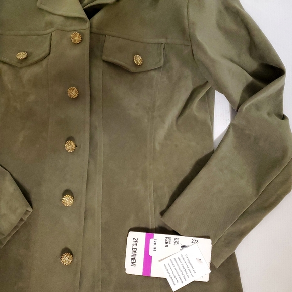 Lightweight Lime Jacket - Picture 6 of 6